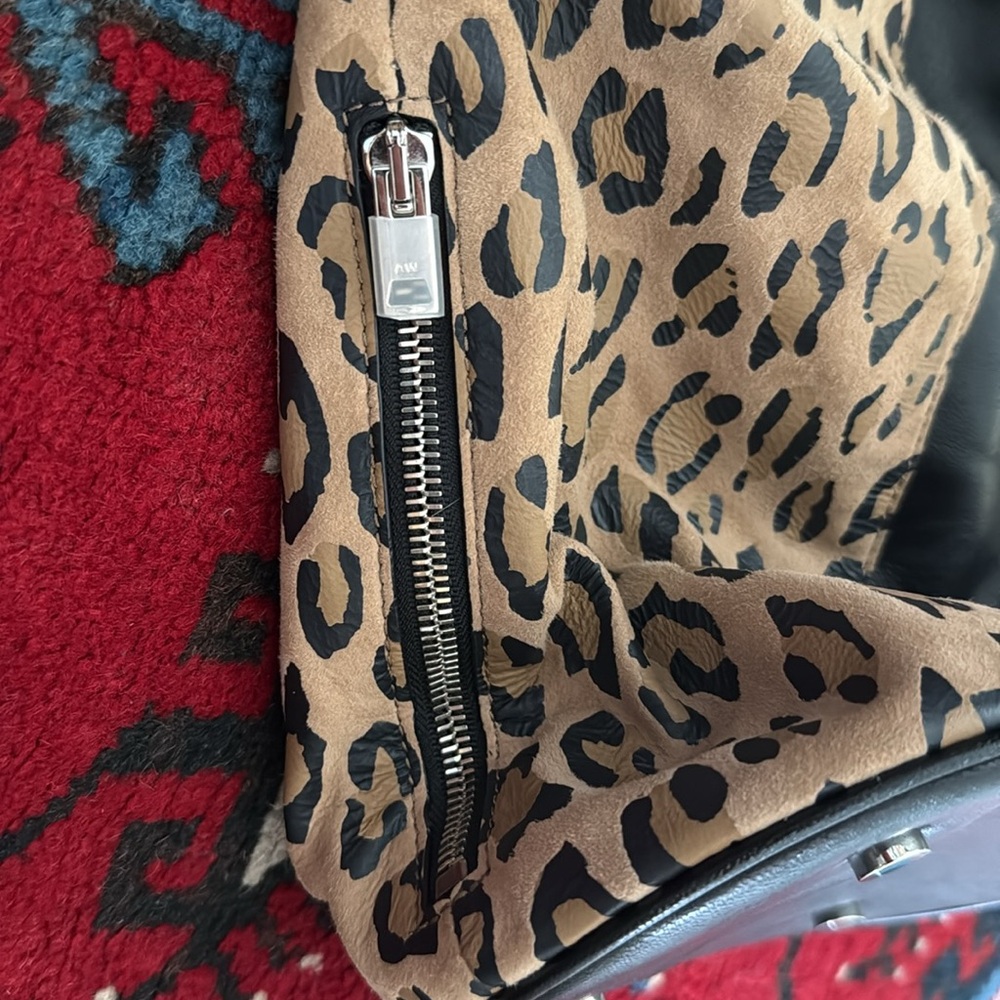 ALEXANDER WANG ATTICA BUCKET BAG CHAIN LEOPARD NWT - Picture 3 of 8